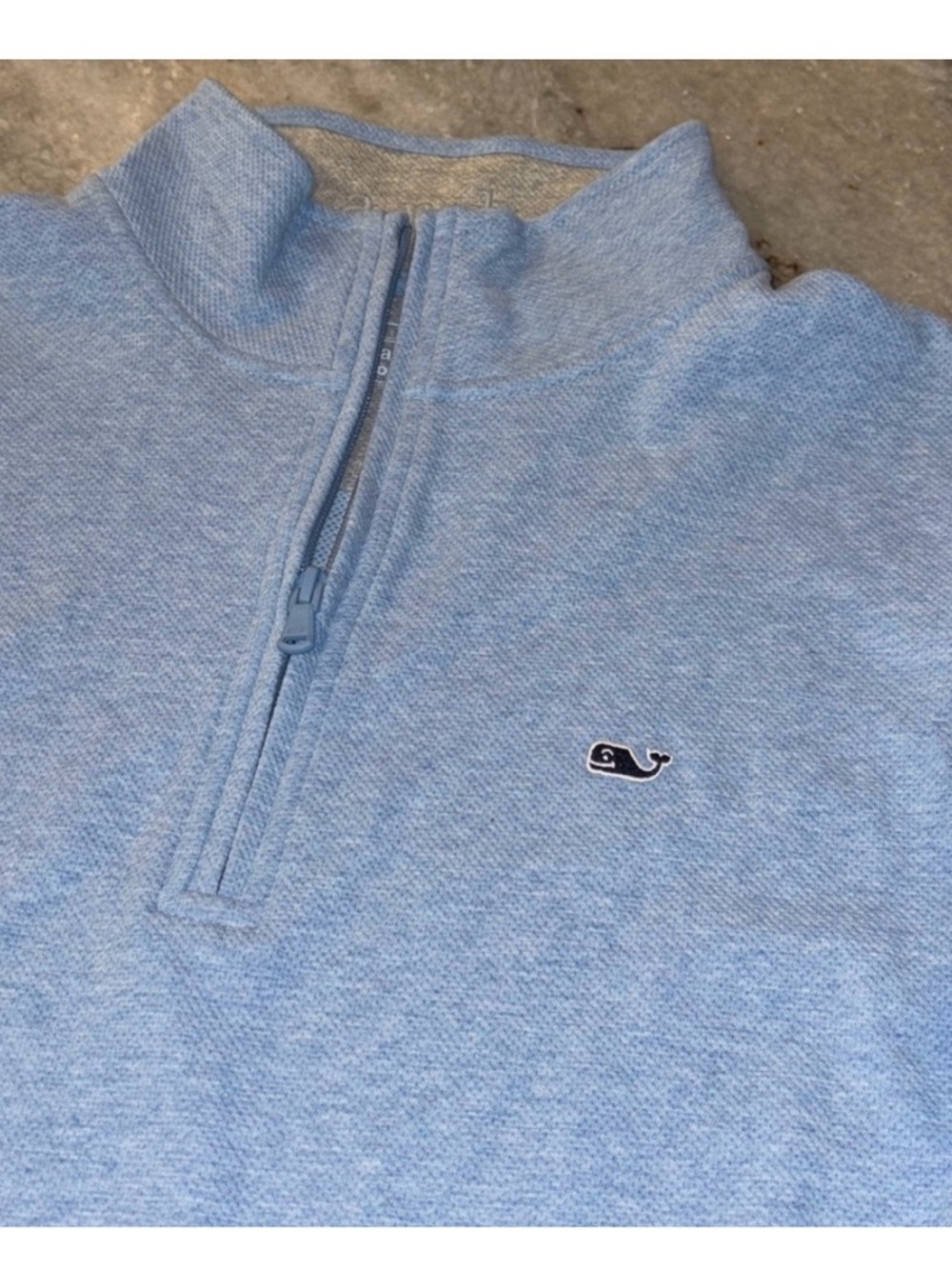 Vineyard Vines. Saltwater performance
Pullover. Quarter-Zip - Men L